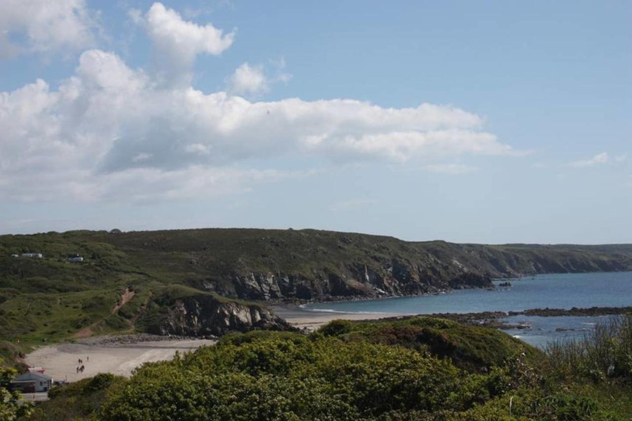 Cosy Shepherds Hut Nr Kynance Cove Villa Lizard Exterior photo